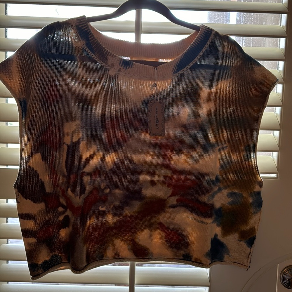 Natural Life Sleeveless Sunset Sweater - Picture 4 of 4